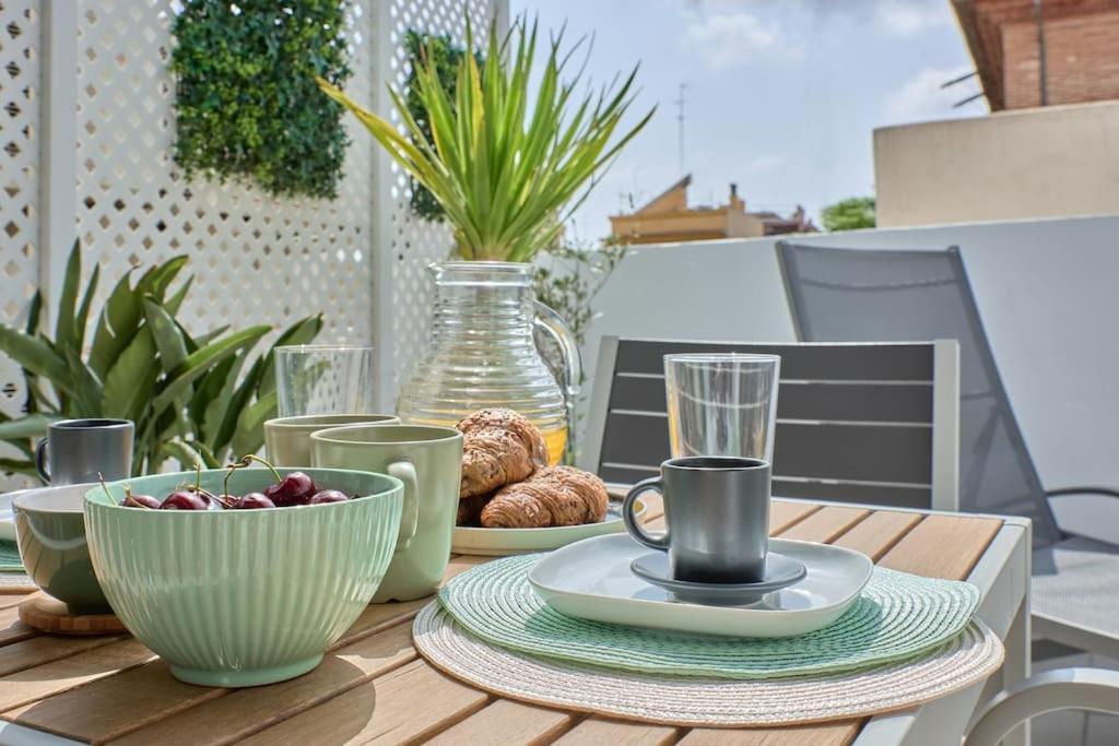 Sunny Cozy Penthouse With A Terrace At Plaza Del Carmen Apartment Валенсия Екстериор снимка